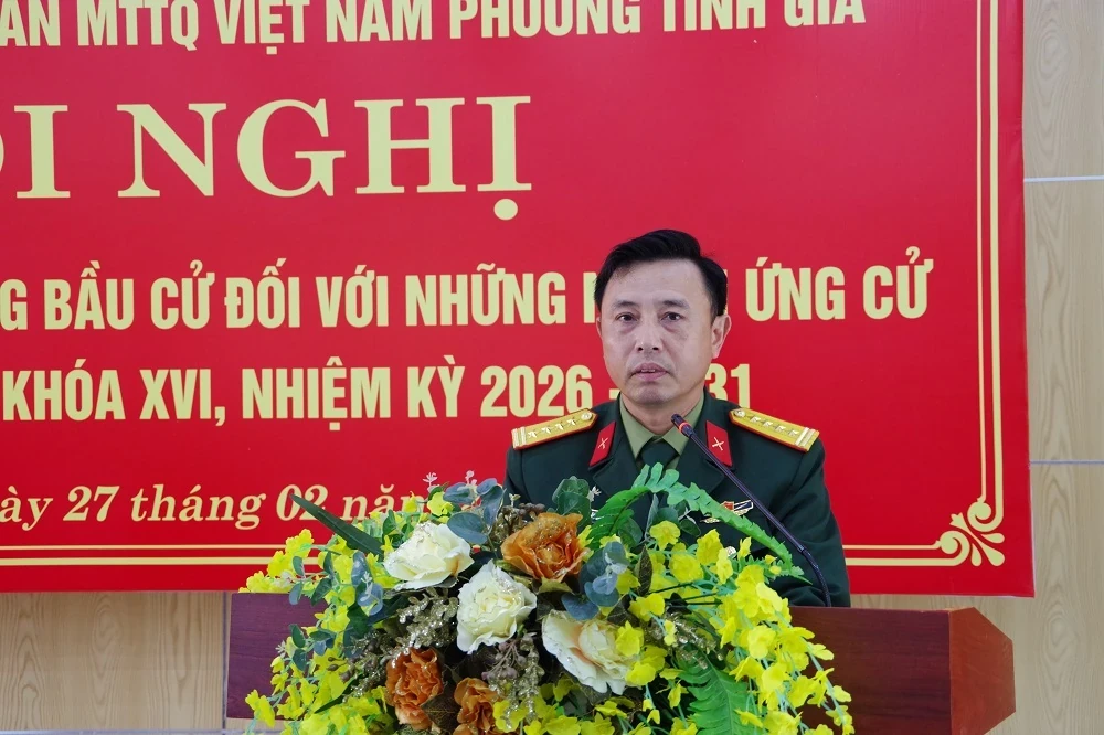 Những người ứng cử ĐBQH khóa XVI tiếp xúc cử tri, vận động bầu cử tại đơn vị bầu cử số 3