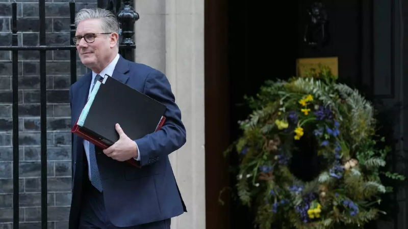 Thủ tướng Anh cam kết chống “các xu hướng cực đoan” sau thất bại bầu cử gây sốc