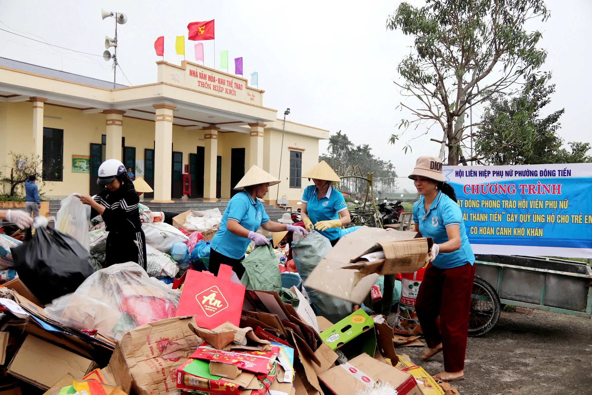 Sôi nổi các hoạt động kỷ niệm Ngày Quốc tế Phụ nữ 8/3