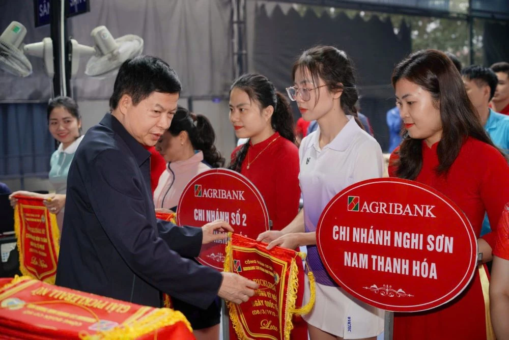 Agribank Nam Thanh Hoá tổ chức Giải Pickleball chào mừng Ngày Quốc tế Phụ nữ 8/3