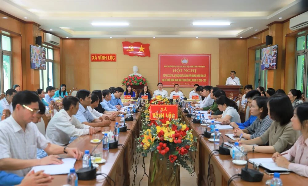 Hội nghị tiếp xúc cử tri, vận động bầu cử với những người ứng cử đại biểu HĐND tỉnh tại đơn vị bầu cử số 14