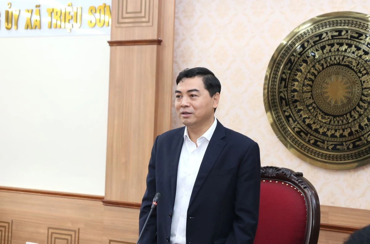 Chủ tịch UBND tỉnh Nguyễn Hoài Anh kiểm tra công tác chuẩn bị bầu cử và vận hành chính quyền địa phương 2 cấp tại xã Triệu Sơn