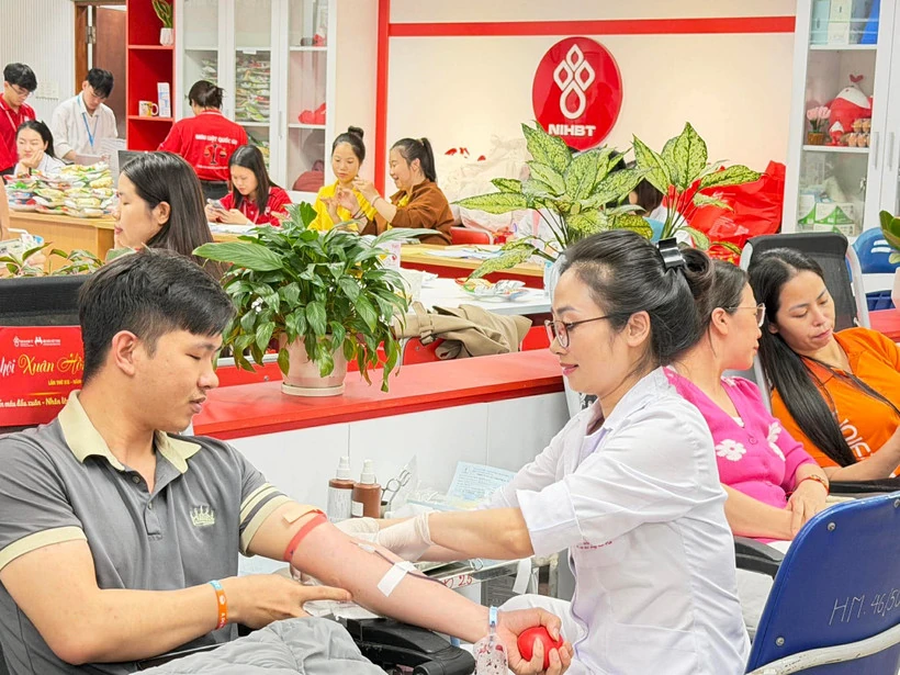 Lễ hội Xuân hồng với mục tiêu thu về 10.000 đơn vị máu hiến tình nguyện