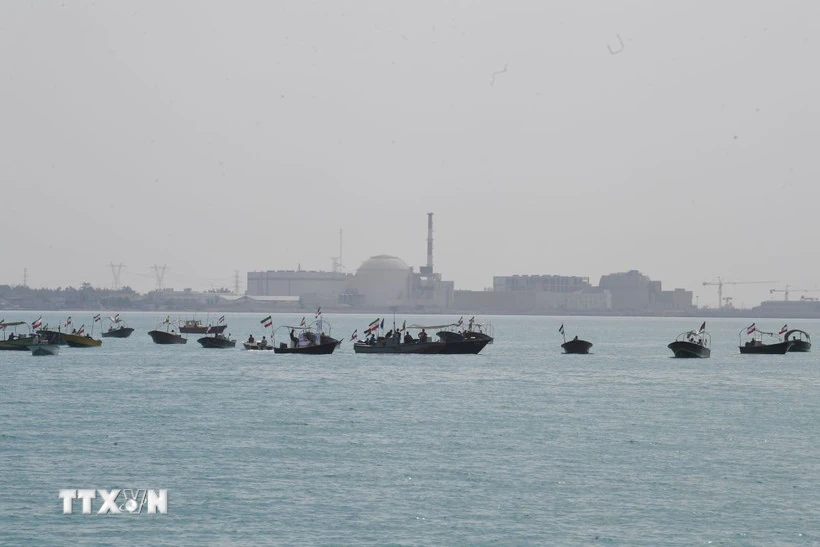 Chi phí vận chuyển dầu khí toàn cầu tăng vọt sau khi eo biển Hormuz bị phong tỏa