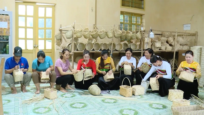 Giảm nghèo đa chiều để không ai bị bỏ lại phía sau