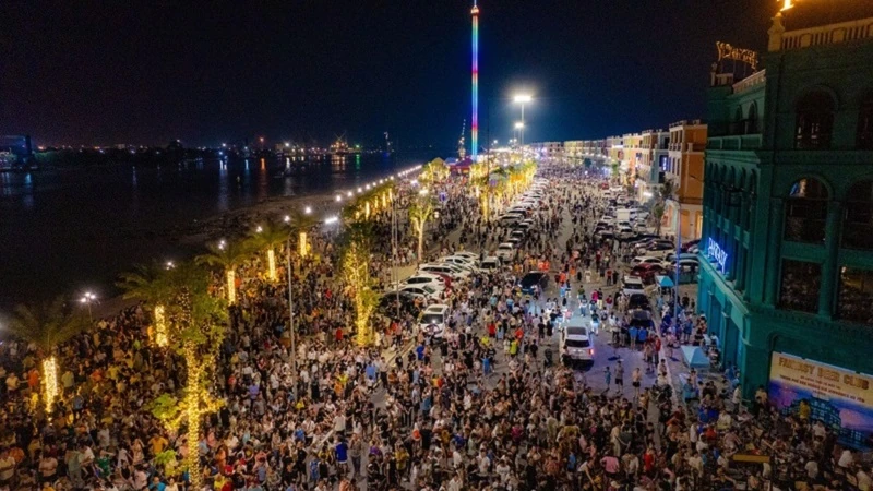 Bộ ba lợi thế đưa Vincom Collection thành điểm hội tụ của các thương hiệu lớn, điểm đến của dòng tiền bền vững