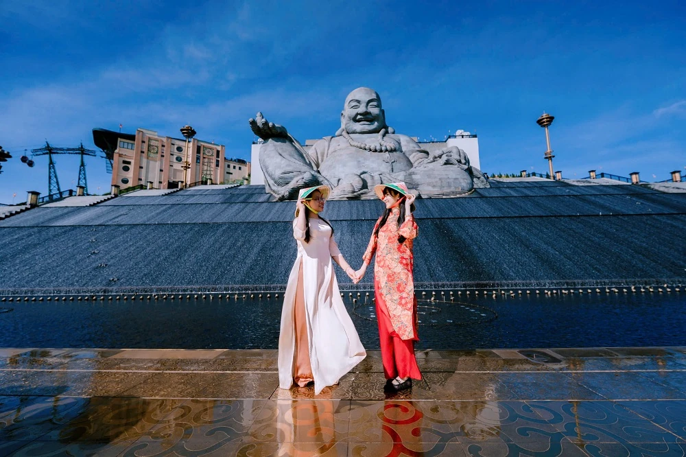 5 tọa độ check-in siêu đẹp trên đỉnh núi Bà Đen cho chị em dịp 8/3