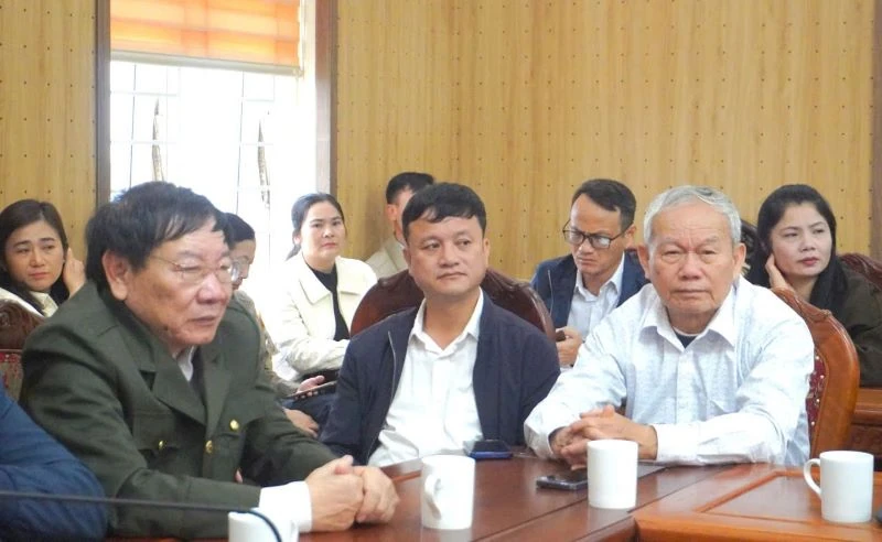 Ứng cử viên đại biểu HĐND tỉnh tiếp xúc cử tri tại đơn vị bầu cử số 20