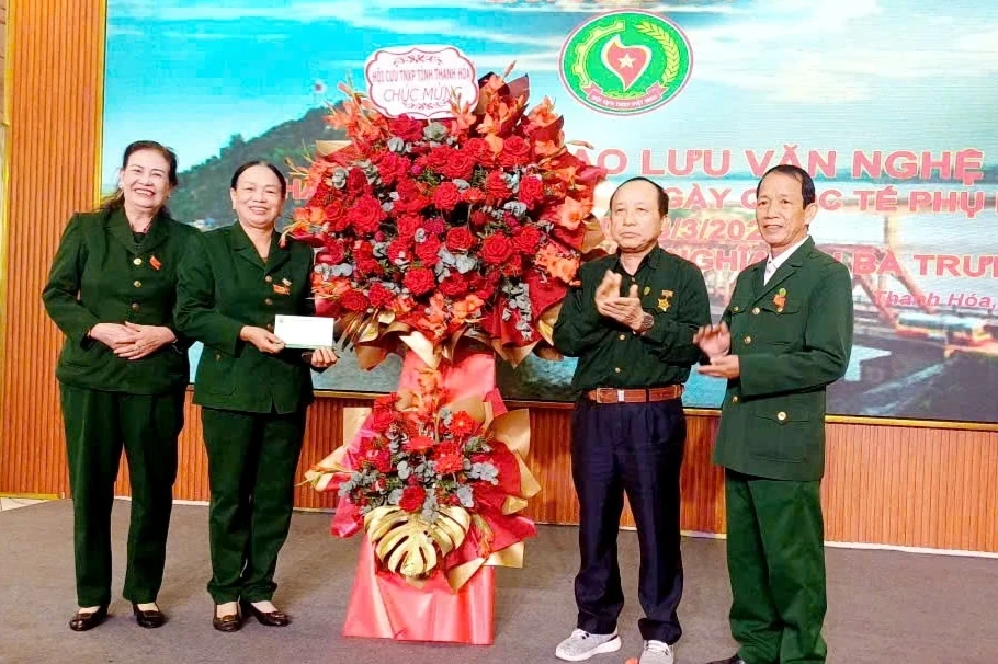 Ban Công tác nữ cựu TNXP tỉnh giao lưu văn nghệ kỷ niệm ngày Quốc tế Phụ nữ 8/3