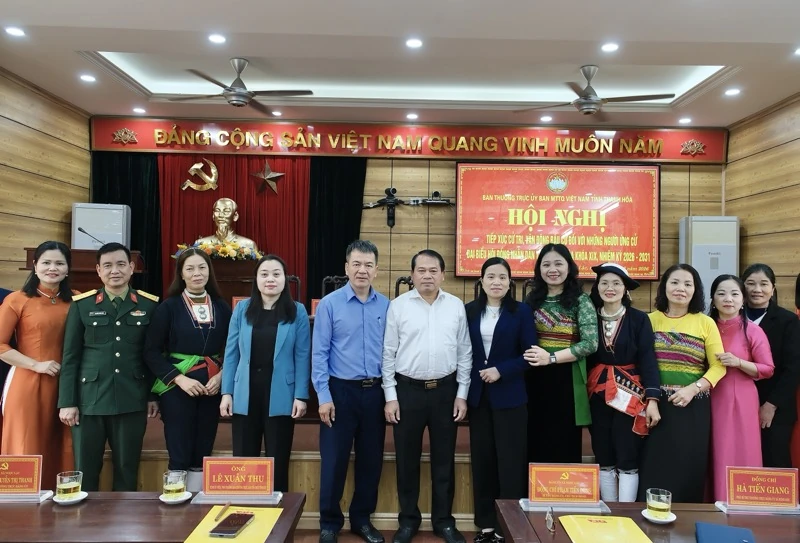 Ứng cử viên đại biểu HĐND tỉnh tiếp xúc cử tri thuộc đơn vị bầu cử số 6