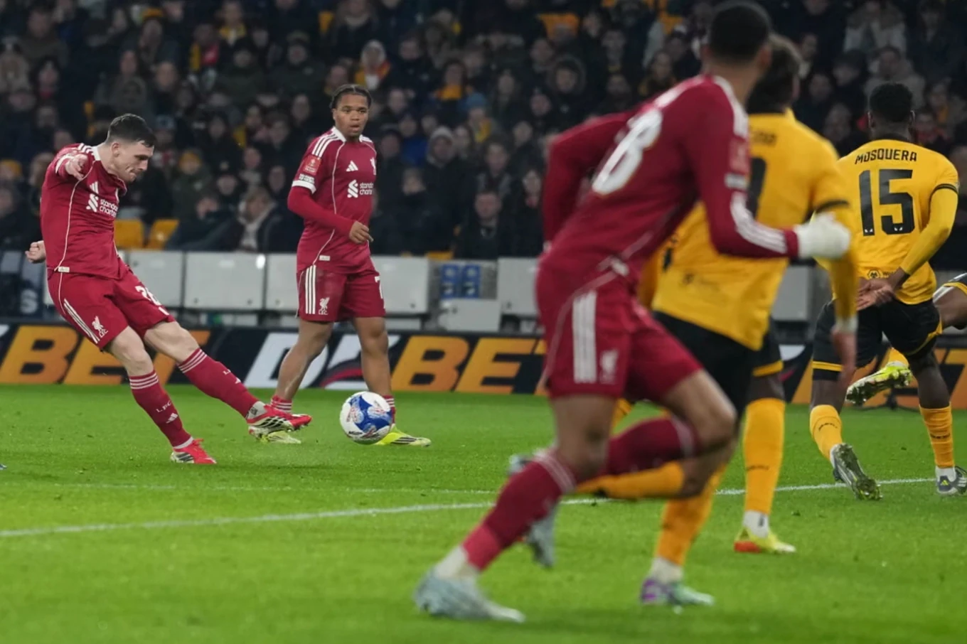 Tuyển nữ Việt Nam quyết tâm giành vé sớm vào tứ kết; Bayern Munich nới rộng khoảng cách 14 điểm tại Bundesliga