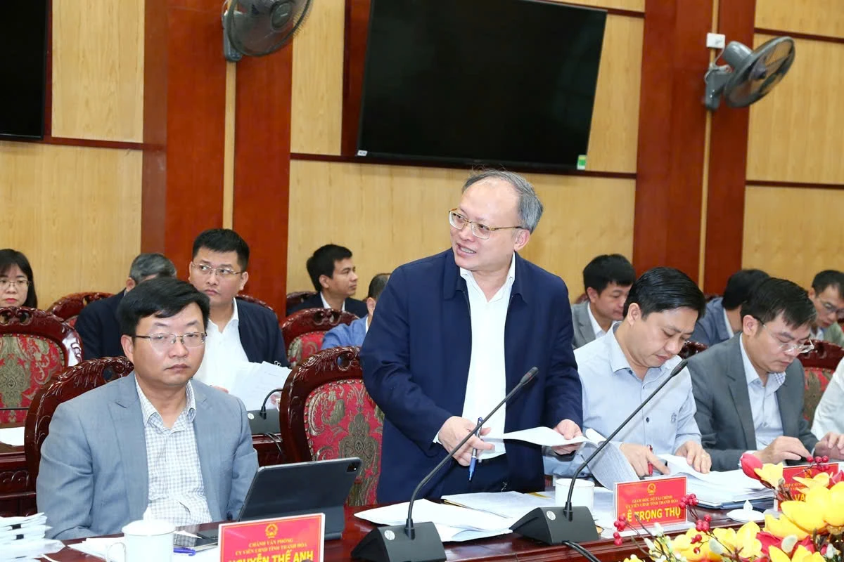 UBND tỉnh họp chuyên đề tháng 3: Thảo luận, cho ý kiến vào một số tờ trình, kế hoạch quan trọng