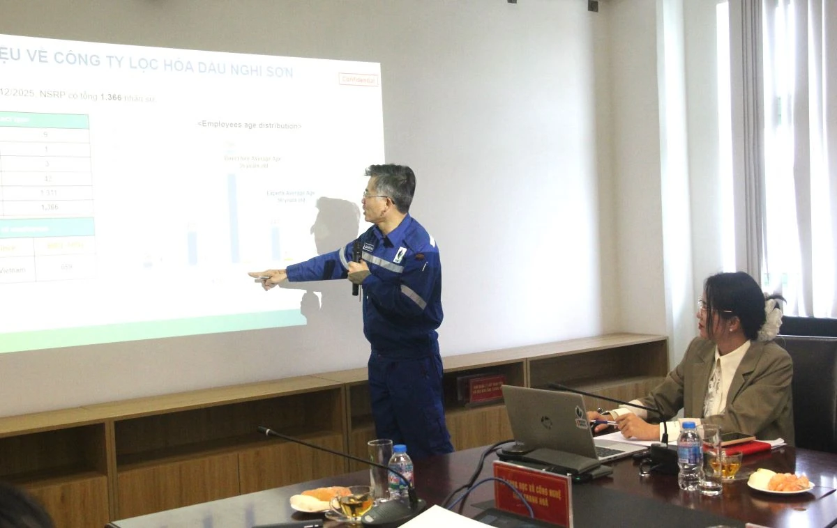 Đoàn công tác Ban Tuyên giáo và Dân vận Trung ương làm việc tại Công ty TNHH lọc hóa dầu Nghi Sơn