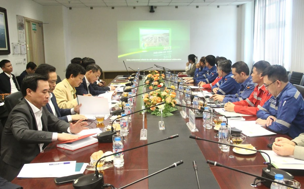 Đoàn công tác Ban Tuyên giáo và Dân vận Trung ương làm việc tại Công ty TNHH lọc hóa dầu Nghi Sơn