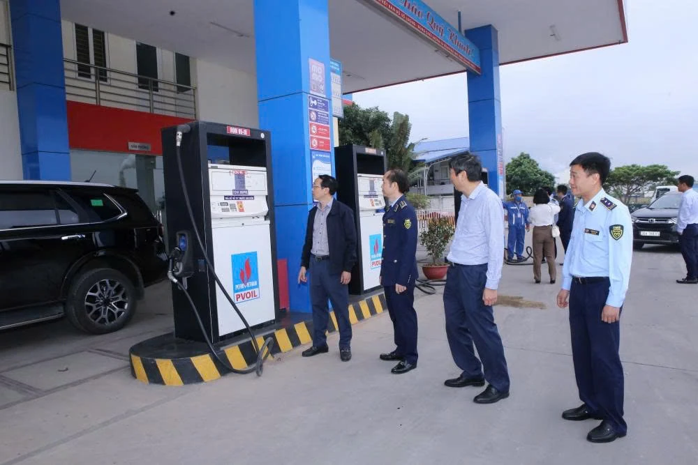 Triển khai nhiều giải pháp bảo đảm nguồn cung xăng dầu