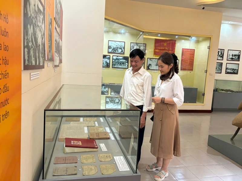 “Kể chuyện” ngày tổng tuyển cử đầu tiên