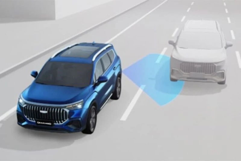 Trải nghiệm lái xe an toàn với tính năng cảnh báo điểm mù (BSD) trên xe Geely