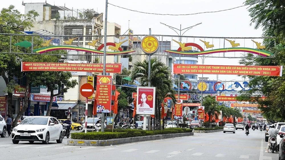 Thời tiết dịp bầu cử: Bắc Trung Bộ phổ biến ít mưa, sáng sớm có nơi có sương mù