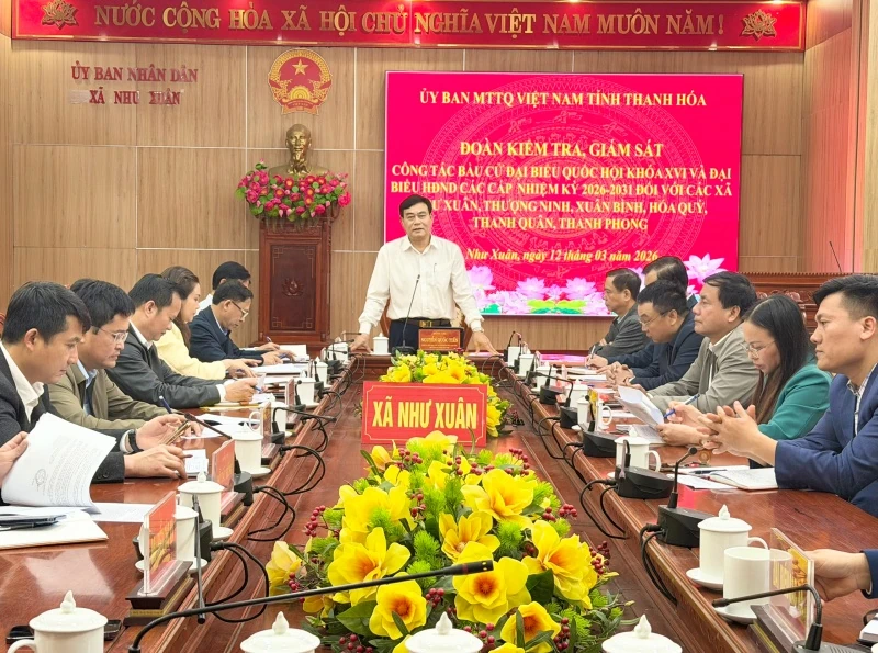 Phó Chủ tịch Ủy ban MTTQ tỉnh Nguyễn Quốc Tiến kiểm tra công tác bầu cử