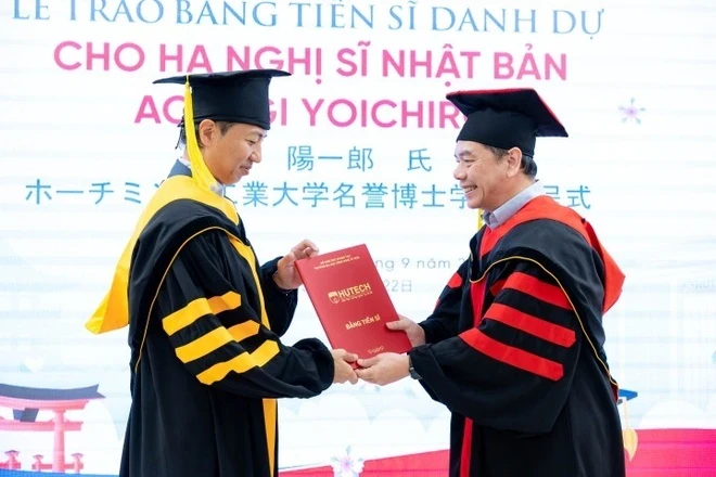 Từ 15/3, không dùng tiến sĩ danh dự, 