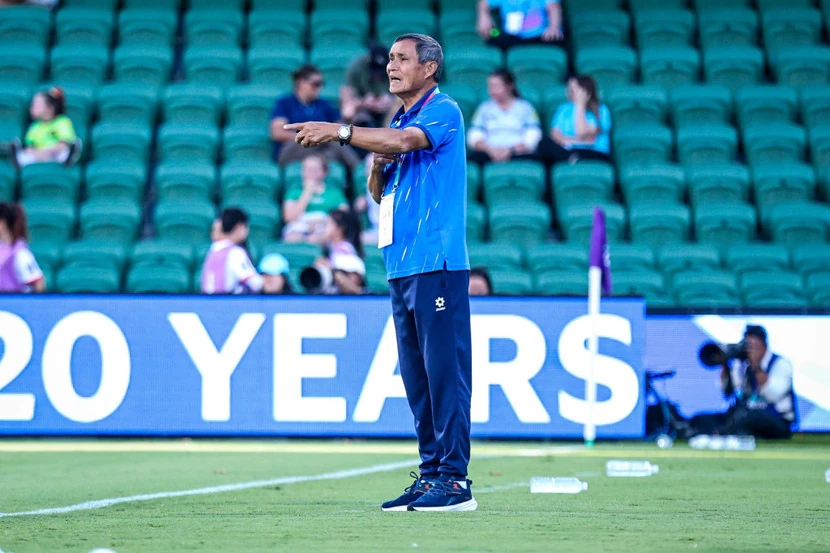 Đoàn Văn Hậu trở lại đội tuyển Việt Nam; Liverpool, Tottenham thảm bại tại Cúp C1