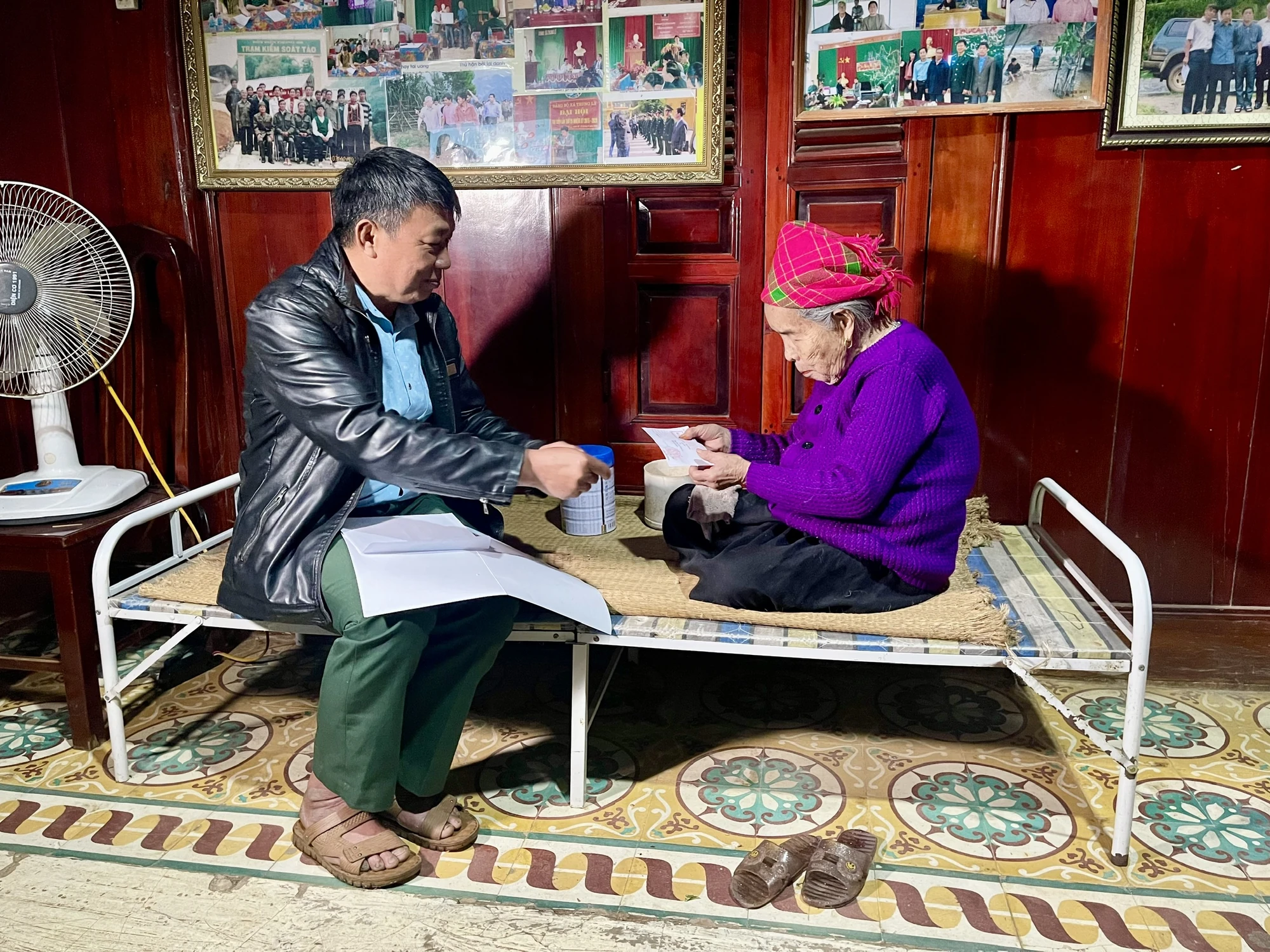 Bản làng trước ngày bỏ phiếu