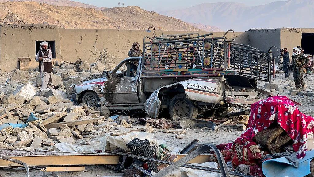 Trung Quốc kêu gọi Afghanistan và Pakistan giải quyết bất đồng thông qua đối thoại