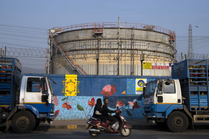 Châu Á, Châu Âu xoay xở trước bão giá năng lượng