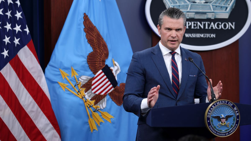 Mỹ điều động 5.000 quân tới Trung Đông, đe dọa tấn công đảo Kharg của Iran