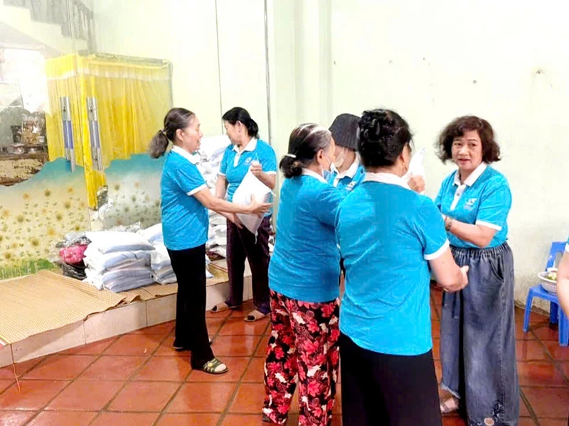 Chi hội trưởng tận tâm với phố, tận tụy với hội viên