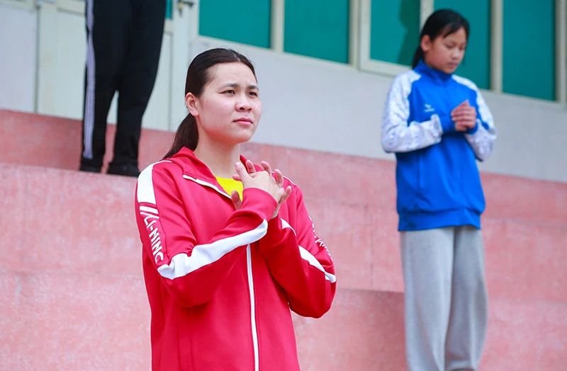 Viên ngọc sáng trên đường đua xanh