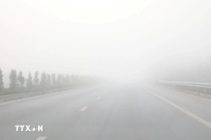 Thời tiết ngày 21/3: Bắc Bộ và Bắc Trung Bộ có sương mù, Nam Bộ nắng nóng