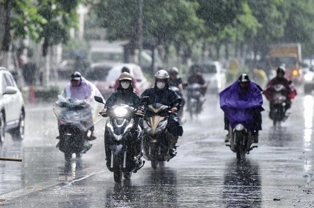 Cảnh báo dông, lốc, sét, mưa đá và mưa lớn cục bộ tại Thanh Hóa