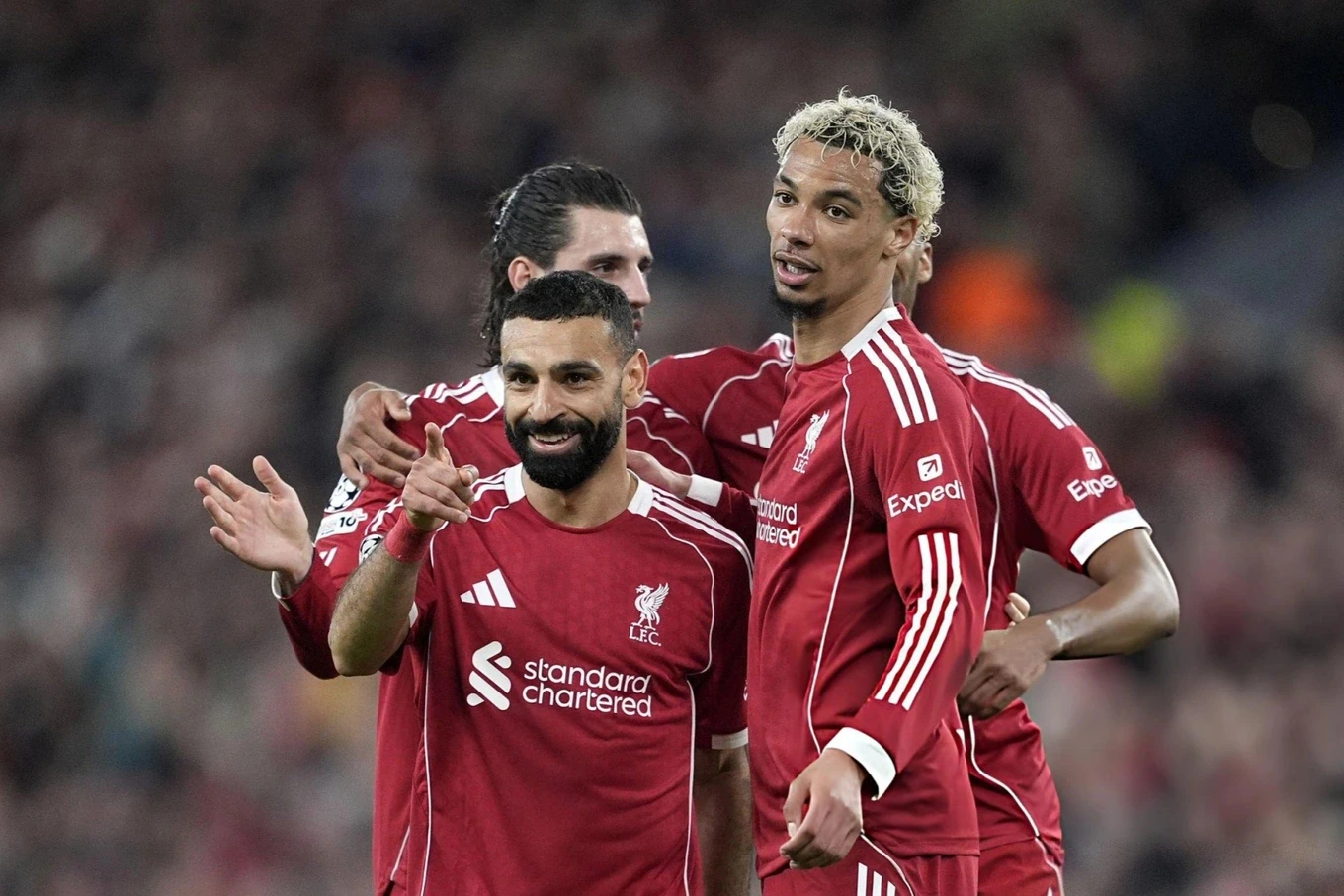 Nam Định nhọc nhằn tiến vào bán kết Cúp quốc gia; Xác định 8 anh tài vào tứ kết Champions League