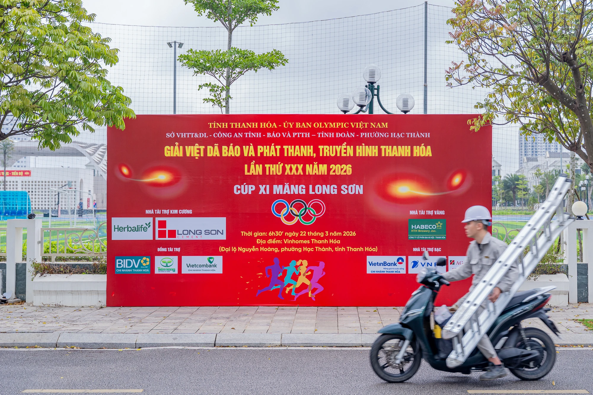 Phường Hạc Thành rực rỡ chào đón Giải Việt dã Báo và PTTH Thanh Hóa lần thứ XXX năm 2026 - Cúp Xi măng Long Sơn