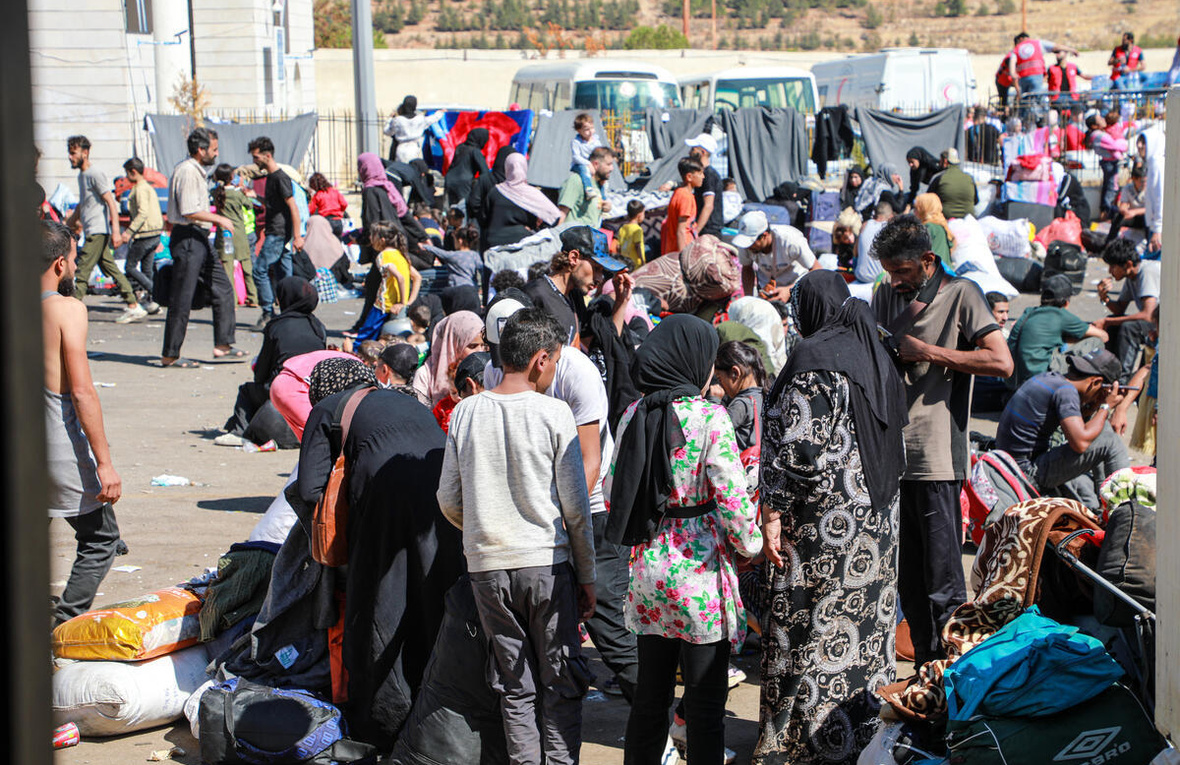Israel - Lebanon gia tăng đối đầu, hơn 1 triệu người phải di tản