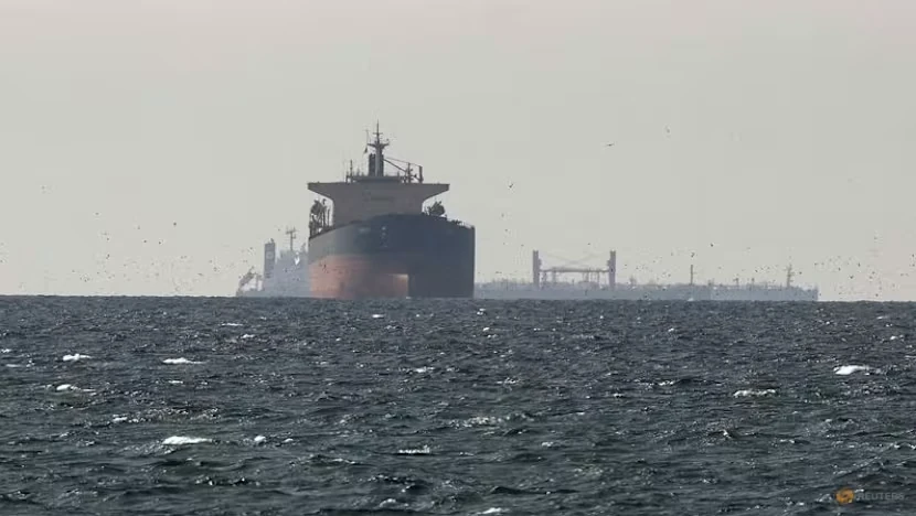 Mỹ miễn trừ 30 ngày cho việc bán và vận chuyển dầu Iran trên biển