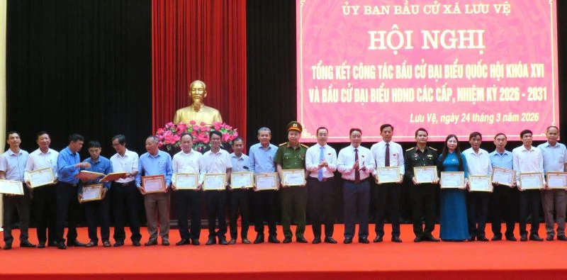 Cuộc bầu cử đại biểu Quốc hội khóa XVI và đại biểu HĐND các cấp tại xã Lưu Vệ thành công tốt đẹp