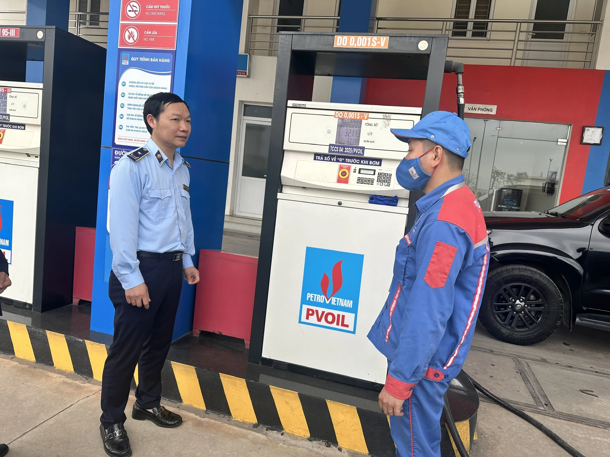 Triển khai chính sách thuế đặc biệt đối với mặt hàng xăng dầu và nhiên liệu bay