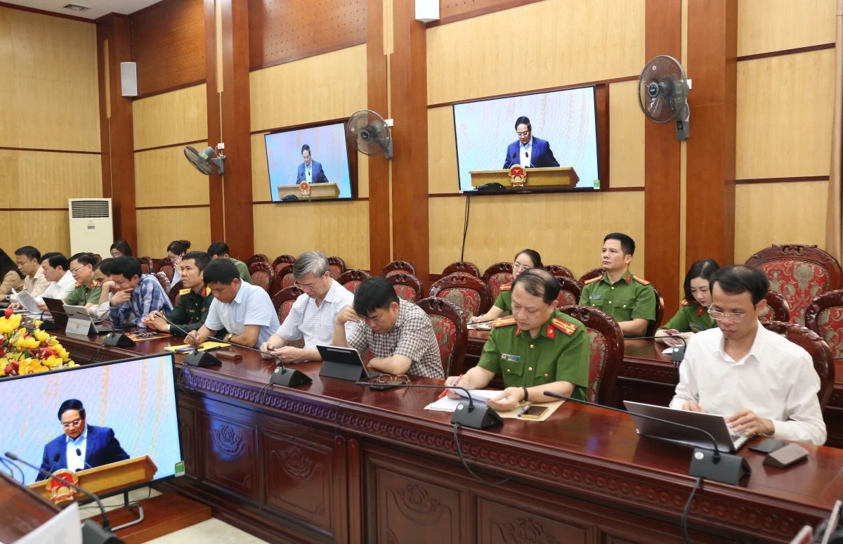 Thủ tướng Chính phủ Phạm Minh Chính chủ trì phiên họp về phát triển KHCN, đổi mới sáng tạo, chuyển đổi số và Đề án 06