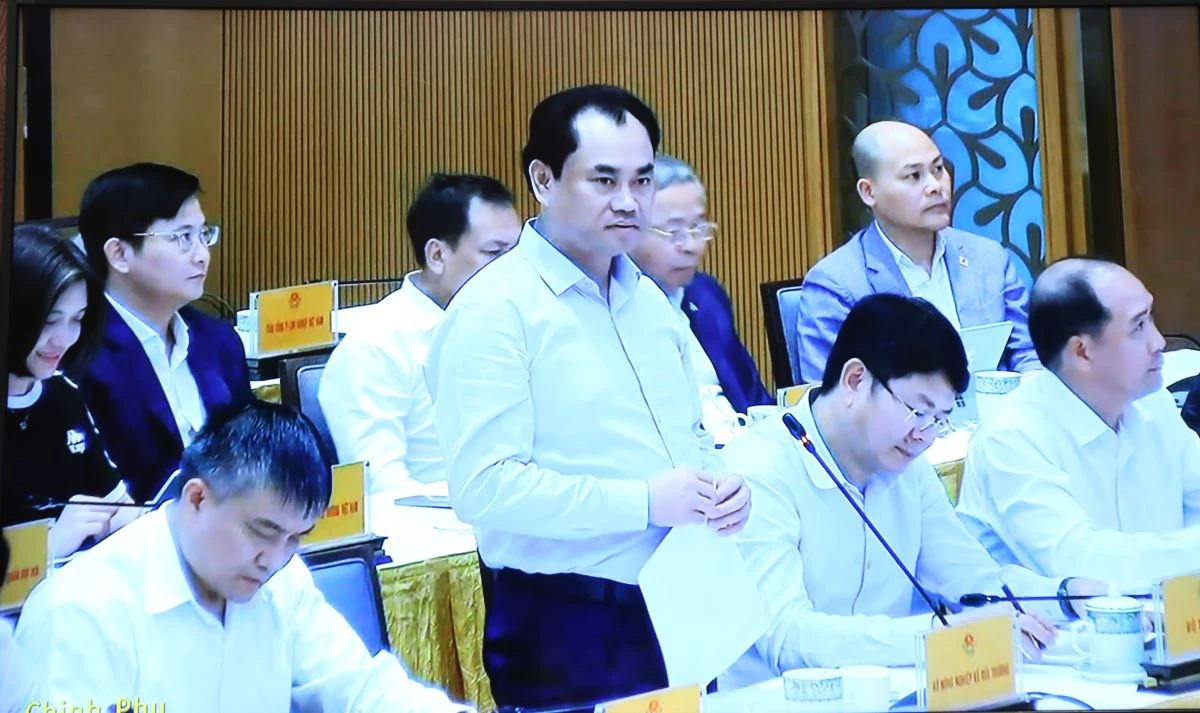 Thủ tướng Chính phủ Phạm Minh Chính chủ trì phiên họp về phát triển KHCN, đổi mới sáng tạo, chuyển đổi số và Đề án 06