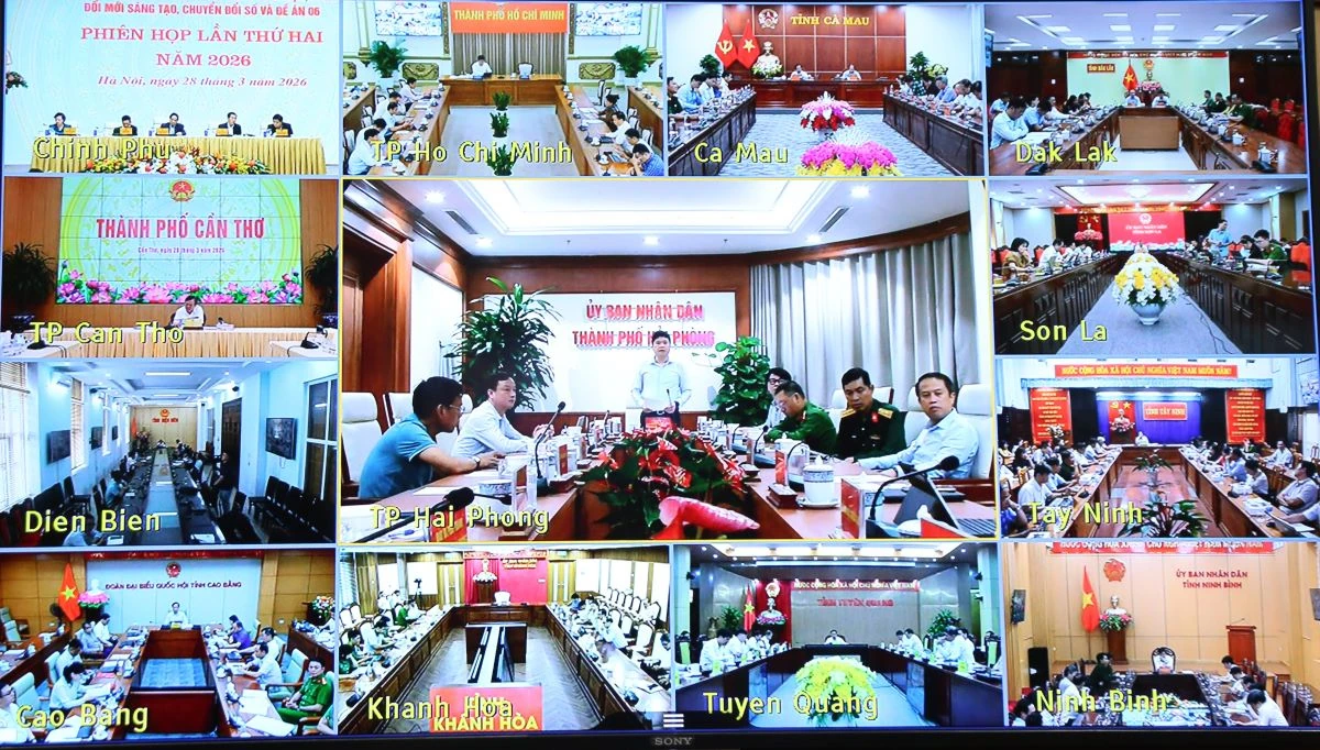 Thủ tướng Chính phủ Phạm Minh Chính chủ trì phiên họp về phát triển KHCN, đổi mới sáng tạo, chuyển đổi số và Đề án 06