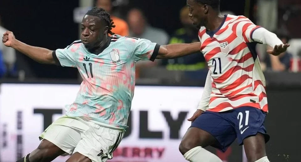 Xuân Son phủ nhận tin đồn thừa cân; Senegal ngang nhiên diễu hành Cúp châu Phi