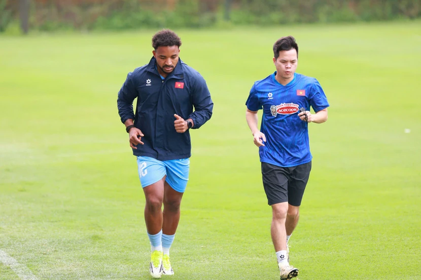 Xuân Son chạy đua với thời gian để hồi phục chấn thương; MU nhận tin xấu từ Mbeumo và Sesko