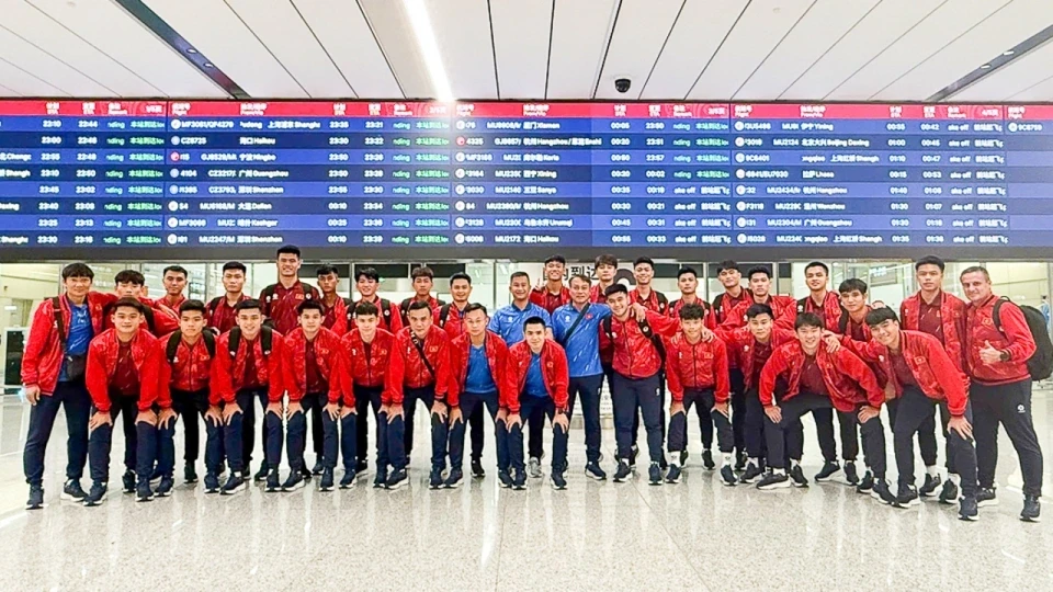 Xuân Son chạy đua với thời gian để hồi phục chấn thương; MU nhận tin xấu từ Mbeumo và Sesko