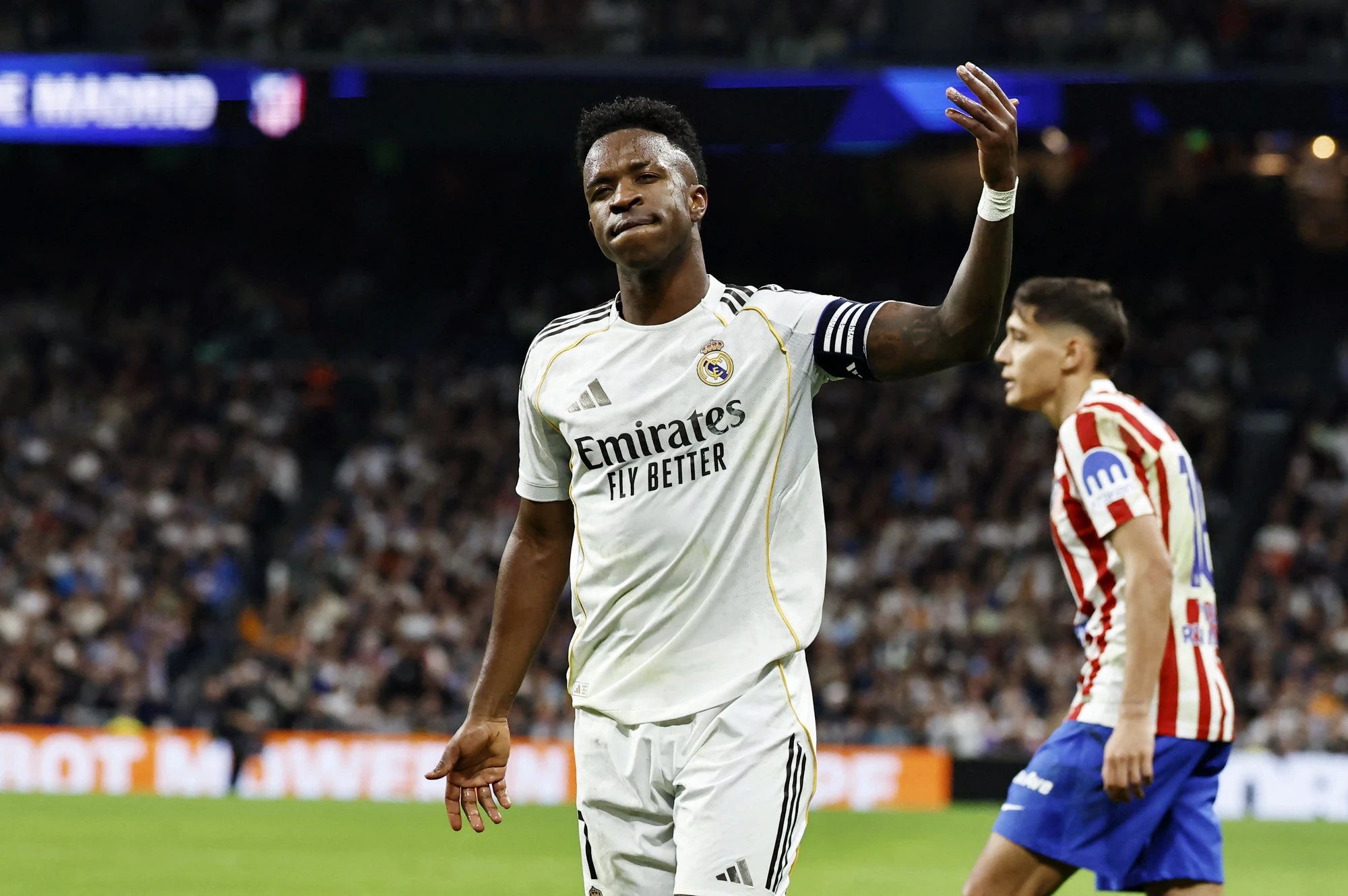 FIFA gửi thông điệp sau màn ra mắt của Đỗ Hoàng Hên; Lý do thực sự khiến Mohamed Salah chia tay Liverpool