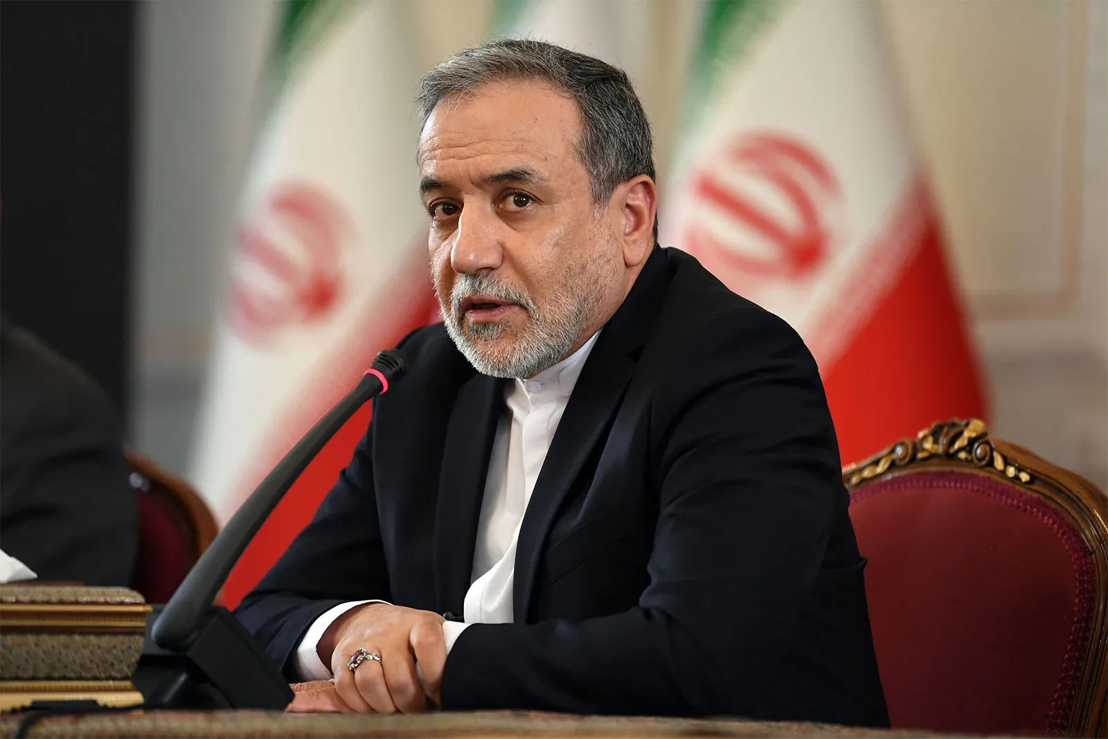 Mỹ, Israel tạm bỏ tên hai quan chức Iran khỏi danh sách mục tiêu tấn công