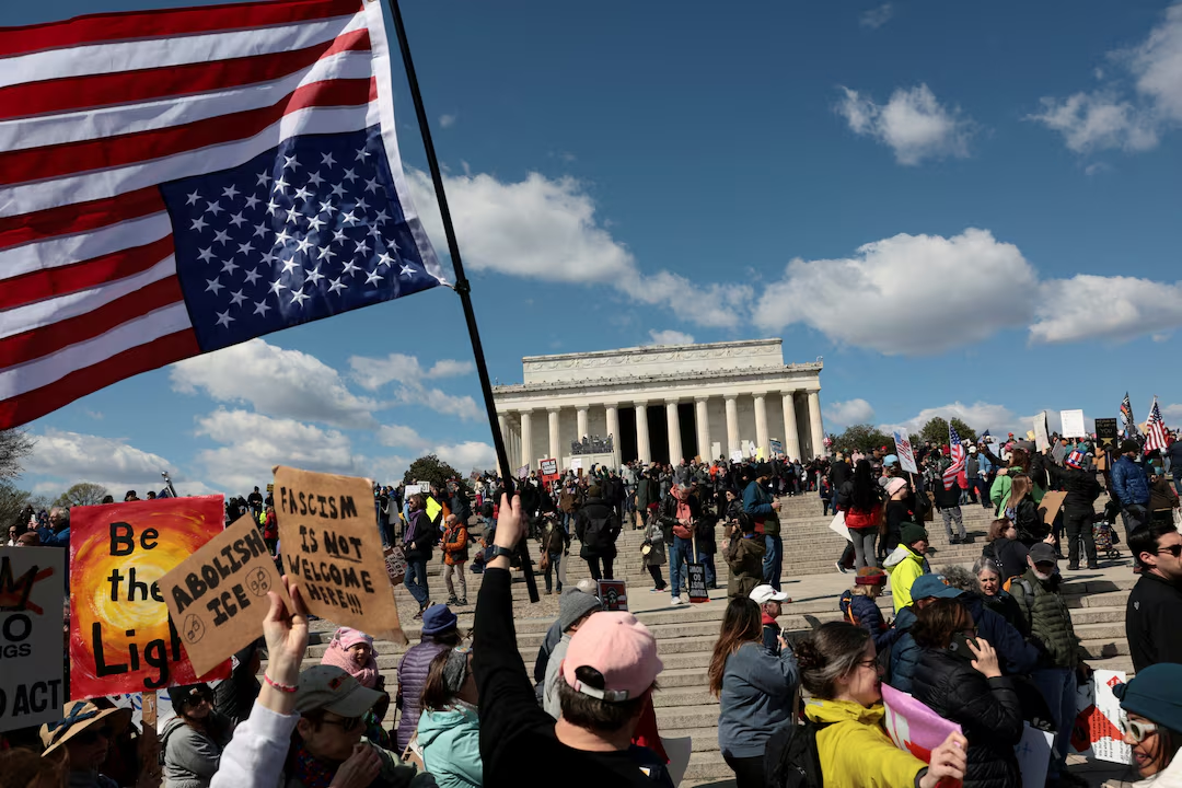 Biểu tình phản đối Tổng thống Donald Trump lan rộng trên toàn nước Mỹ