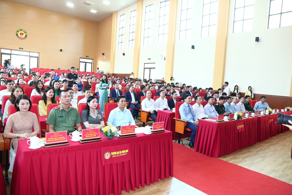 Gặp mặt lưu học sinh Lào nhân dịp Tết cổ truyền Bunpimay năm 2026