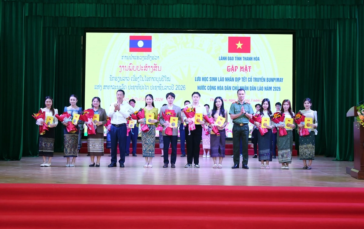 Gặp mặt lưu học sinh Lào nhân dịp Tết cổ truyền Bunpimay năm 2026